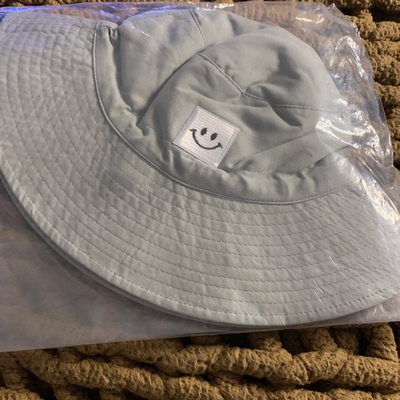 Kids Smiley Face Bucket Hat Set - Navy and White - Picture 8 of 9